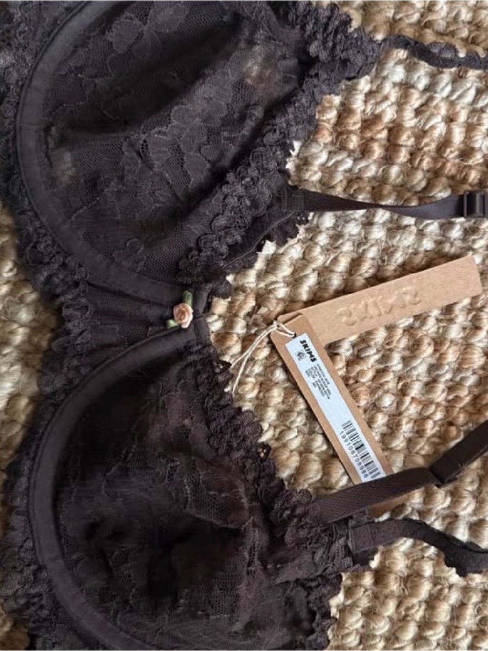 SKIMS NWT 
STRETCH LACE
UNLINED SCOOP BRA 36D
